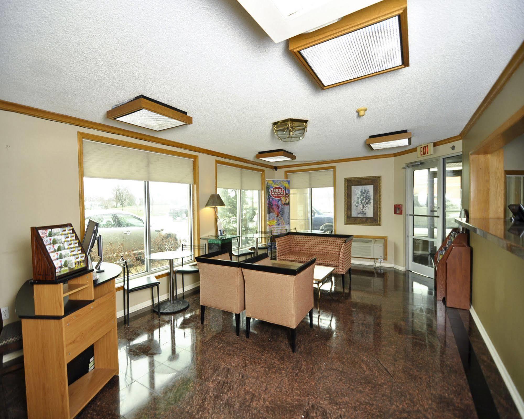 Baymont By Wyndham Sandusky Exterior photo