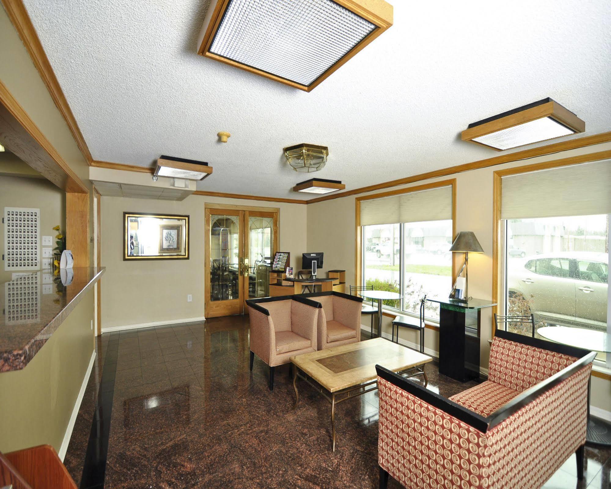 Baymont By Wyndham Sandusky Exterior photo